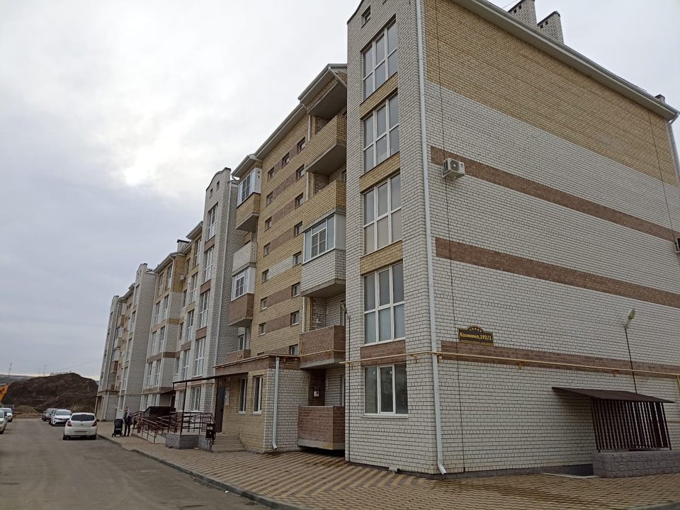 Многоквартирный жилой дом по ул. Калинина 192/1 в 101 микрорайоне в г. Невинномысске