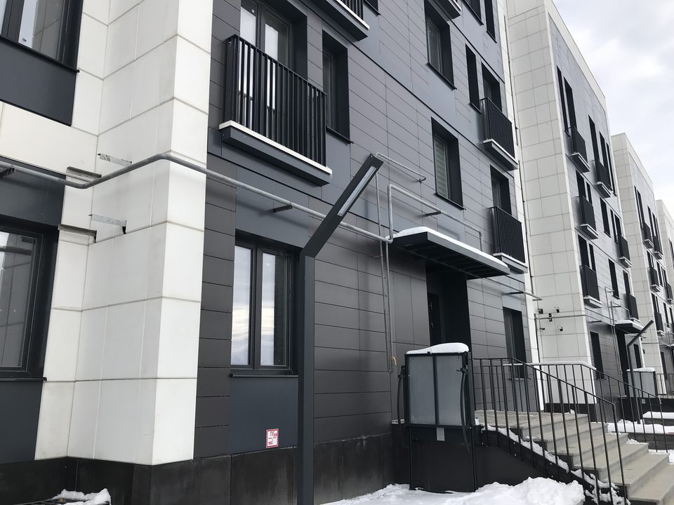 п. Пригородный, улица Центральная